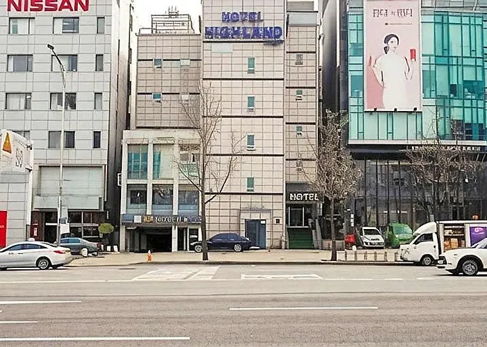 Highland 2* Seoul